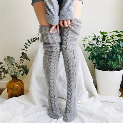 Warm Over Knee Socks - ReginaOmnia